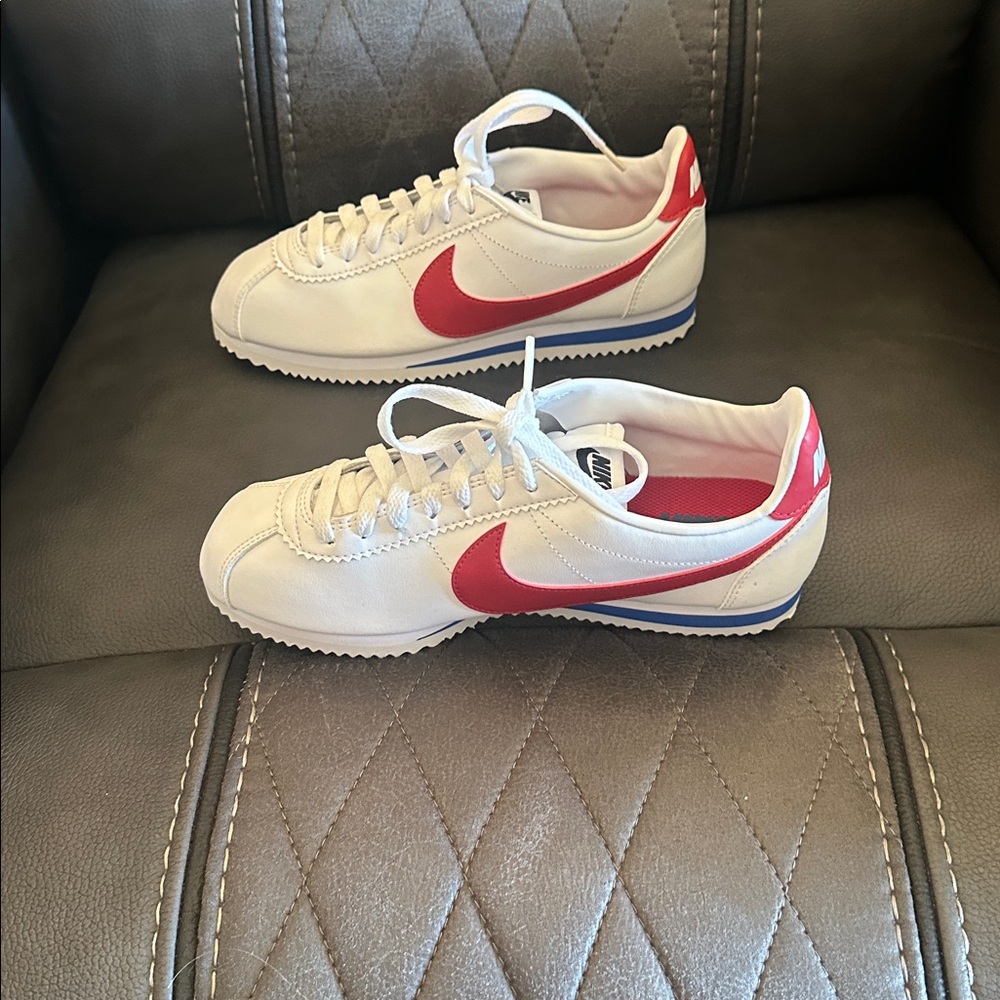Nike Cortez Red, White & Blue - Picture 3 of 7
